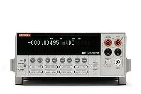 Keithley 2001 系列：配有扫描功能的 7½ 位万用表